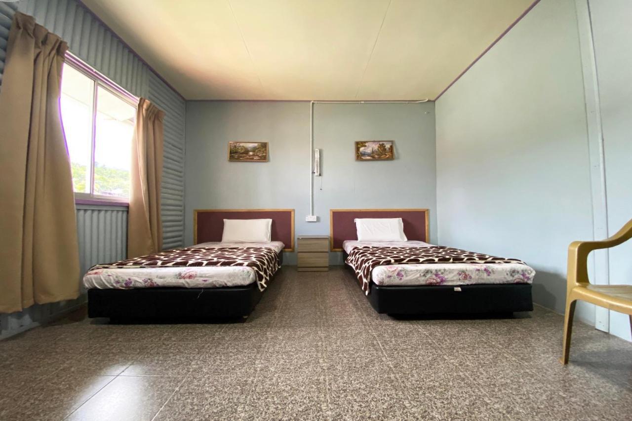 Oyo 90284 Kampung Stay Kilimu Ranau Εξωτερικό φωτογραφία